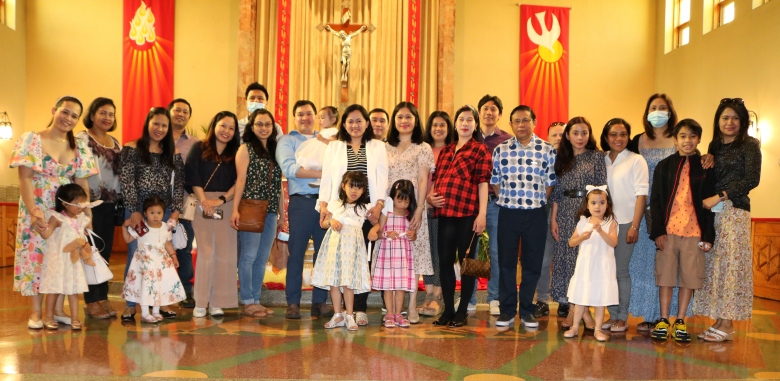 A baptism with the Montreal’s Filipino community